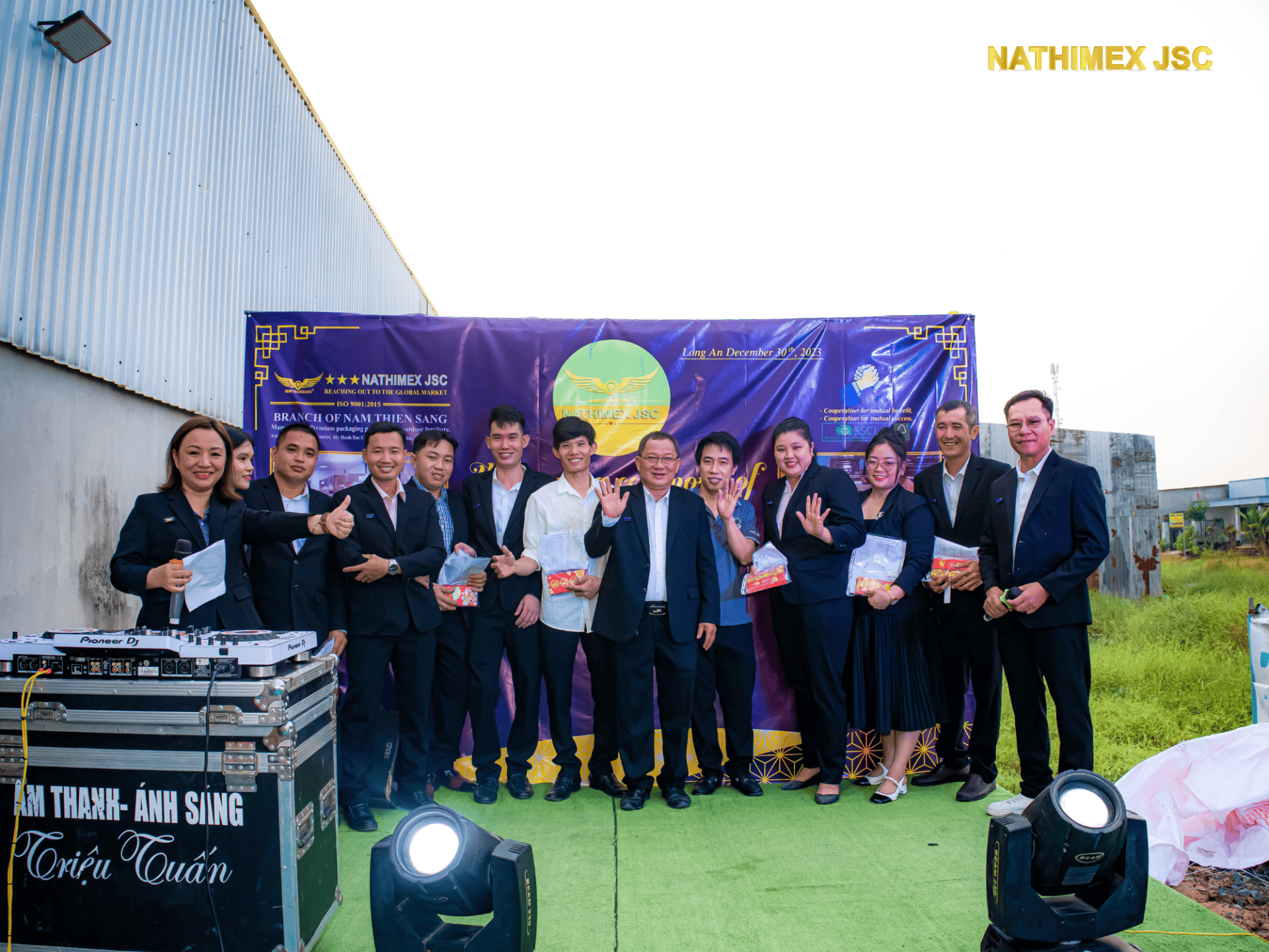 Tiệc cuối năm